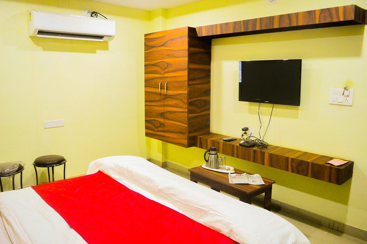 Hotel Kalash Ujjain Exterior photo